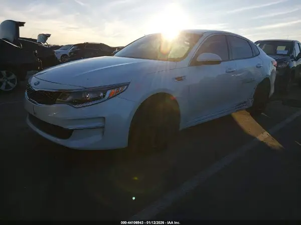 5XXGT4L32HG140029 2017 KIA OPTIMA - Image 2