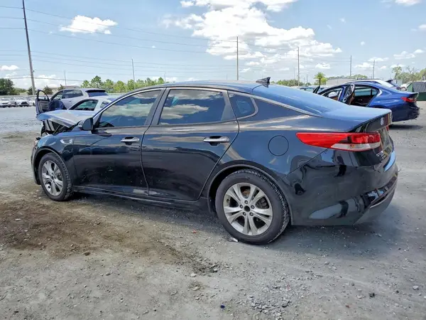 5XXGT4L32HG143674 2017 KIA OPTIMA - Image 2