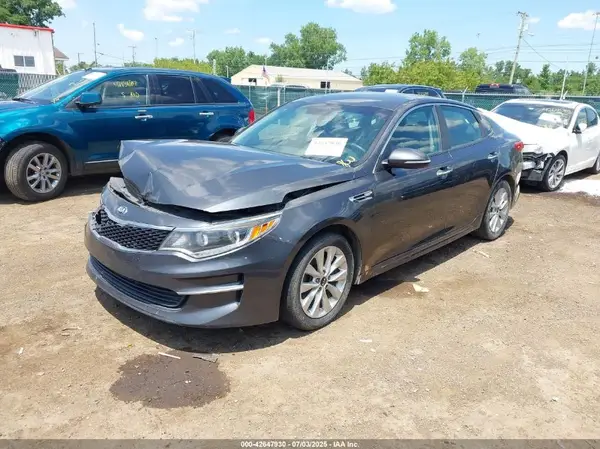 5XXGT4L32HG148387 2017 KIA OPTIMA - Image 2