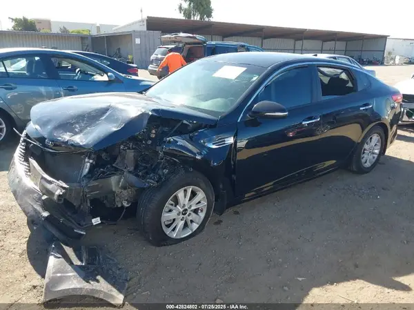 5XXGT4L32HG149586 2017 KIA OPTIMA - Image 2