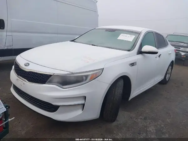 5XXGT4L32HG151421 2017 KIA OPTIMA - Image 2