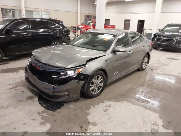 5XXGT4L32HG154691 2017 KIA OPTIMA - Image 2