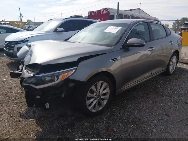 5XXGT4L32HG155551 2017 KIA OPTIMA - Image 2