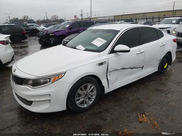 5XXGT4L32HG158188 2017 KIA OPTIMA - Image 2