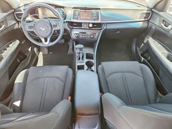 5XXGT4L32HG158207 2017 KIA OPTIMA - Image 8