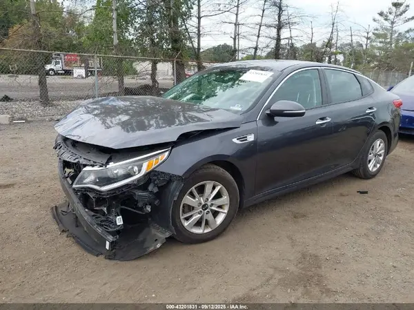 5XXGT4L32HG159535 2017 KIA OPTIMA - Image 2