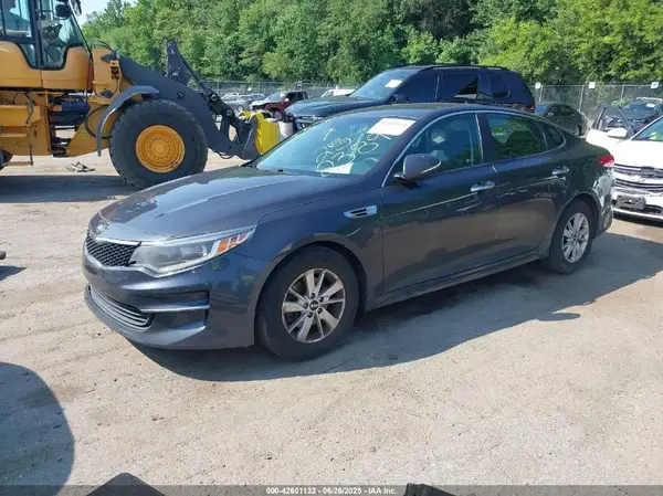 5XXGT4L32HG160023 2017 KIA OPTIMA - Image 2