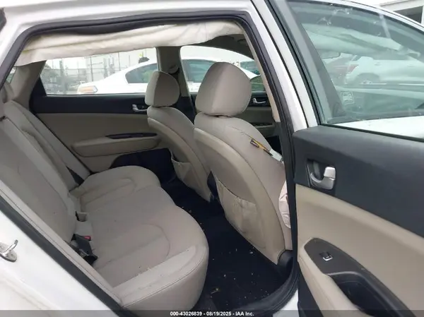 5XXGT4L32HG160569 2017 KIA OPTIMA - Image 8