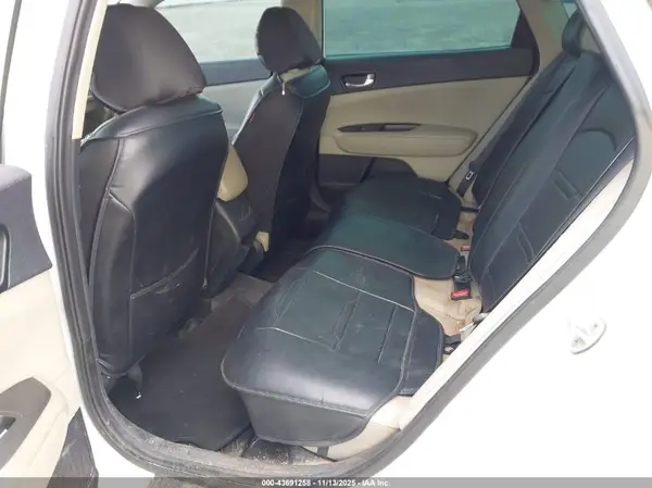 5XXGT4L32HG162886 2017 KIA OPTIMA - Image 8