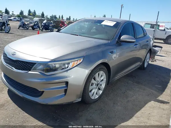 5XXGT4L32HG165058 2017 KIA OPTIMA - Image 2