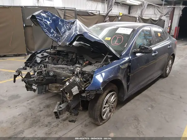 5XXGT4L32HG168302 2017 KIA OPTIMA - Image 2