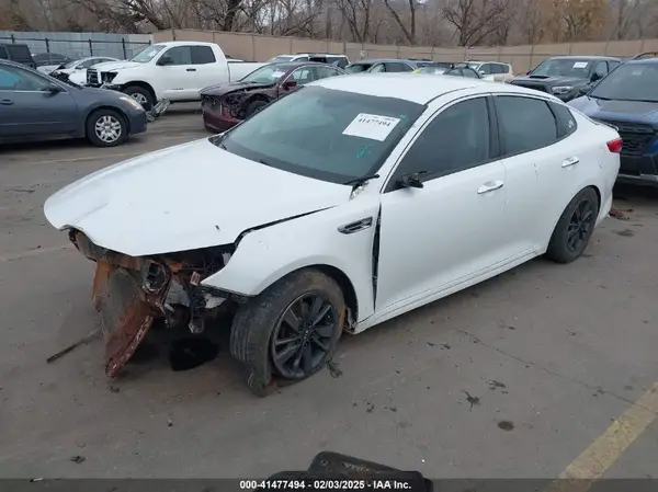 5XXGT4L32HG171992 2017 KIA OPTIMA - Image 2