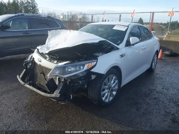 5XXGT4L32HG172771 2017 KIA OPTIMA - Image 2