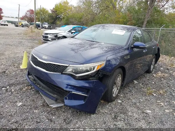 5XXGT4L32HG176819 2017 KIA OPTIMA - Image 2