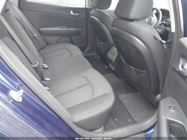 5XXGT4L32HG176819 2017 KIA OPTIMA - Image 8