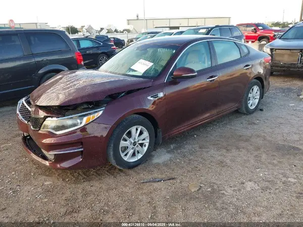 5XXGT4L32JG180214 2018 KIA OPTIMA - Image 2