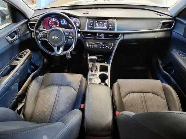 5XXGT4L32JG180875 2018 KIA OPTIMA - Image 8