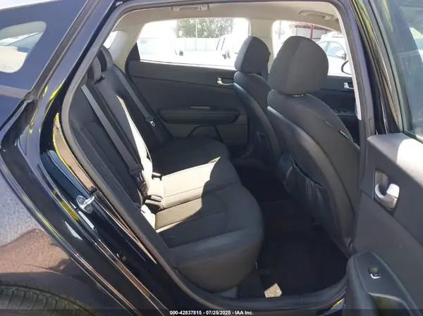 5XXGT4L32JG182254 2018 KIA OPTIMA - Image 8