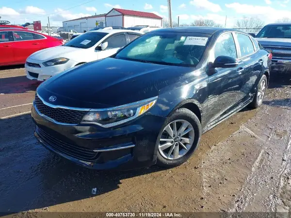 5XXGT4L32JG183937 2018 KIA OPTIMA - Image 2