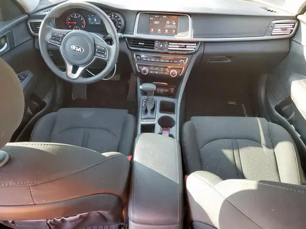 5XXGT4L32JG184134 2018 KIA OPTIMA - Image 8