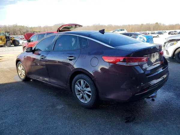 5XXGT4L32JG185638 2018 KIA OPTIMA - Image 2