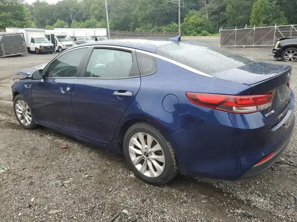 5XXGT4L32JG186188 2018 KIA OPTIMA - Image 2