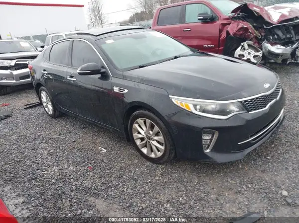 5XXGT4L32JG187762 2018 KIA OPTIMA - Image 1