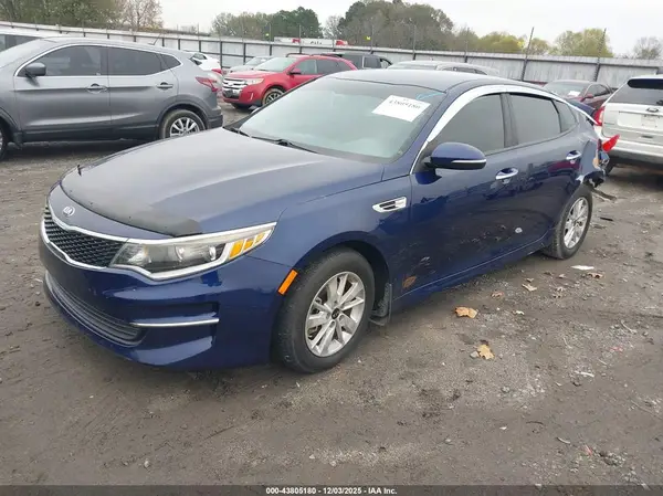 5XXGT4L32JG188989 2018 KIA OPTIMA - Image 2