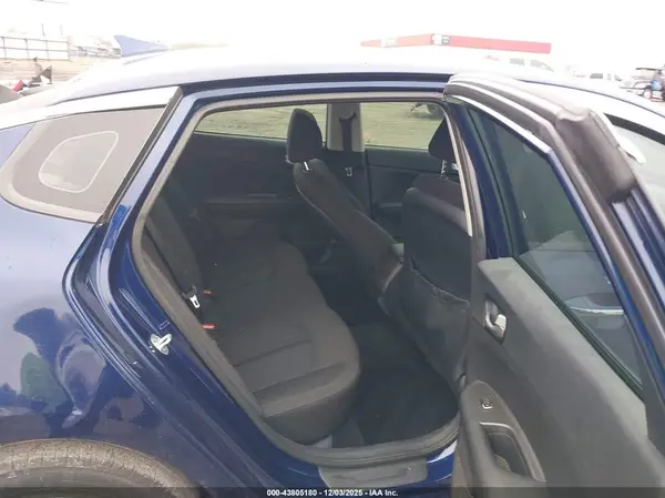 5XXGT4L32JG188989 2018 KIA OPTIMA - Image 8