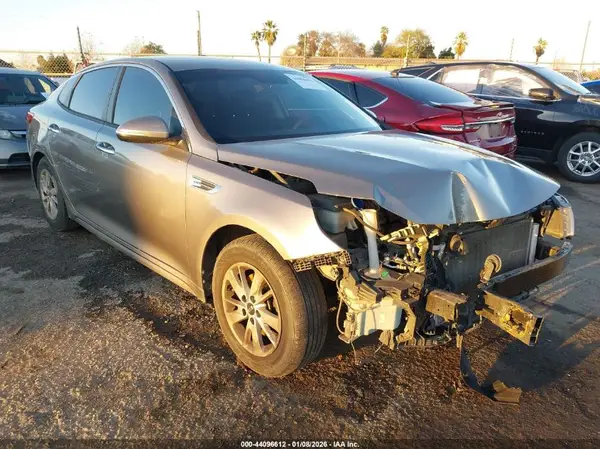 5XXGT4L32JG189141 2018 KIA OPTIMA - Image 1
