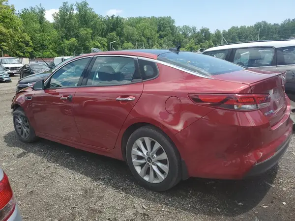 5XXGT4L32JG190029 2018 KIA OPTIMA - Image 2