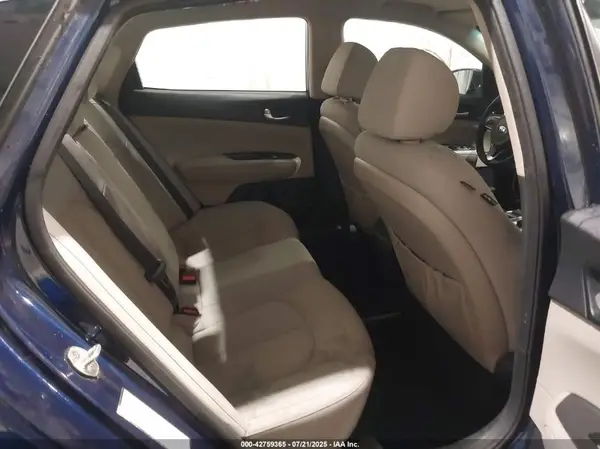 5XXGT4L32JG191164 2018 KIA OPTIMA - Image 8