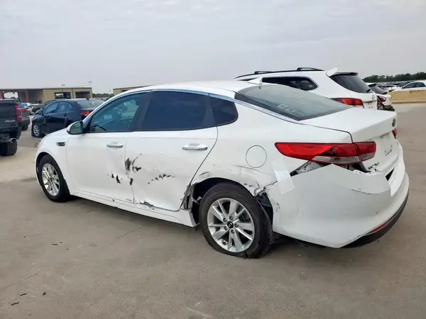 5XXGT4L32JG195392 2018 KIA OPTIMA - Image 2