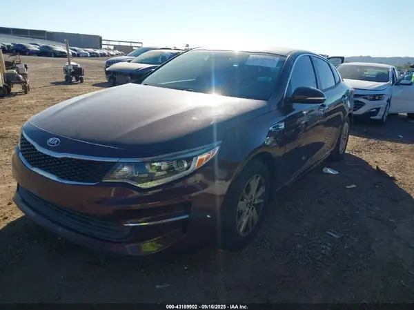 5XXGT4L32JG197160 2018 KIA OPTIMA - Image 2