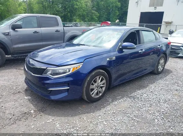 5XXGT4L32JG197319 2018 KIA OPTIMA - Image 2
