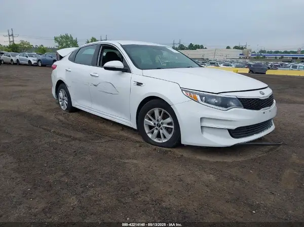5XXGT4L32JG197885 2018 KIA OPTIMA - Image 1
