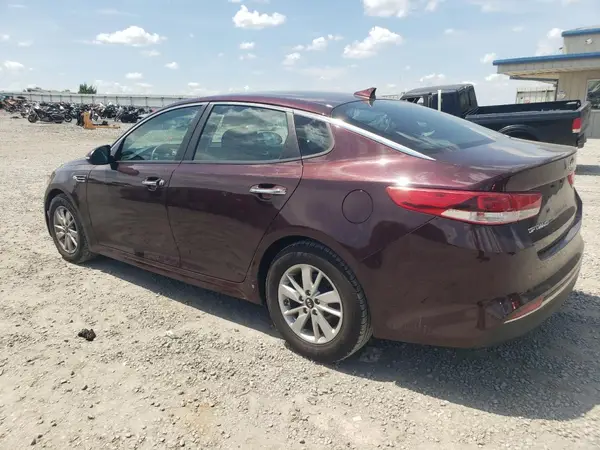 5XXGT4L32JG198888 2018 KIA OPTIMA - Image 2