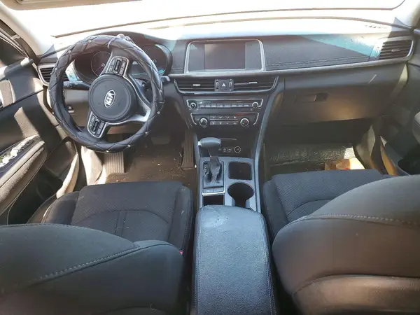 5XXGT4L32JG199457 2018 KIA OPTIMA - Image 8