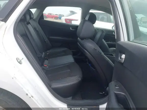 5XXGT4L32JG199894 2018 KIA OPTIMA - Image 8