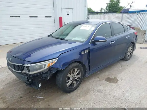 5XXGT4L32JG204950 2018 KIA OPTIMA - Image 2
