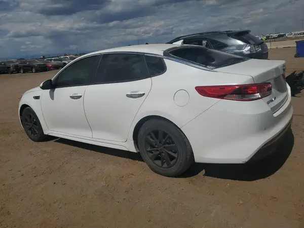 5XXGT4L32JG209260 2018 KIA OPTIMA - Image 2