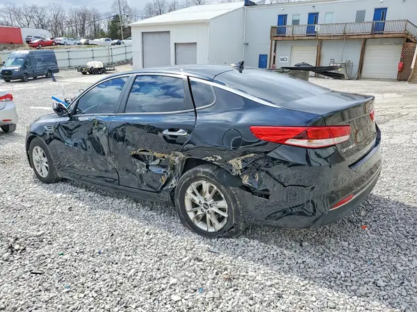 5XXGT4L32JG210666 2018 KIA OPTIMA - Image 2