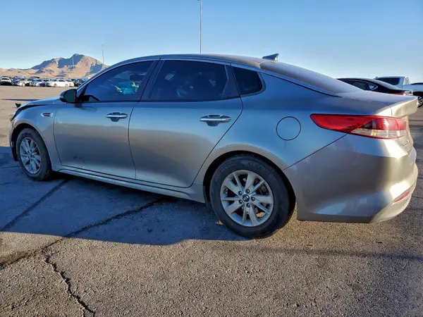 5XXGT4L32JG210800 2018 KIA OPTIMA - Image 2