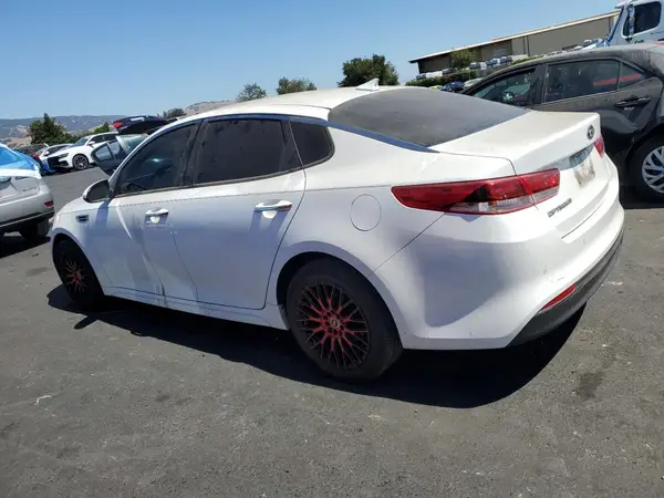 5XXGT4L32JG212210 2018 KIA OPTIMA - Image 2