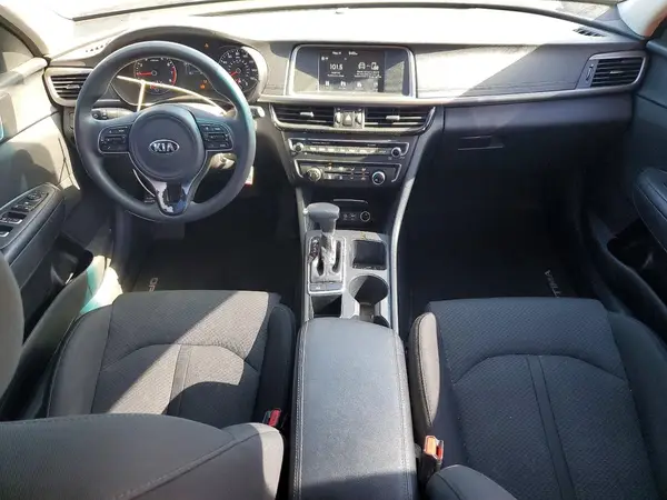 5XXGT4L32JG214958 2018 KIA OPTIMA - Image 8