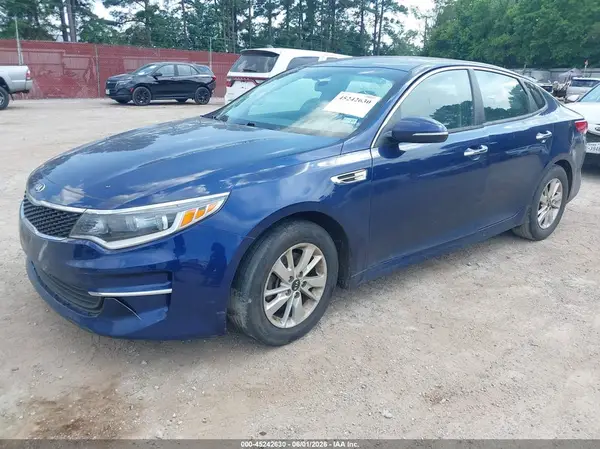 5XXGT4L32JG217049 2018 KIA OPTIMA - Image 2