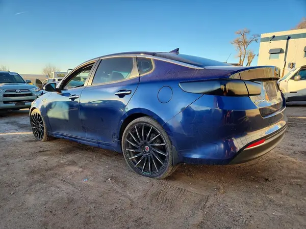 5XXGT4L32JG217553 2018 KIA OPTIMA - Image 2