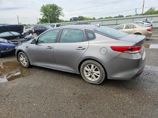 5XXGT4L32JG217939 2018 KIA OPTIMA - Image 2