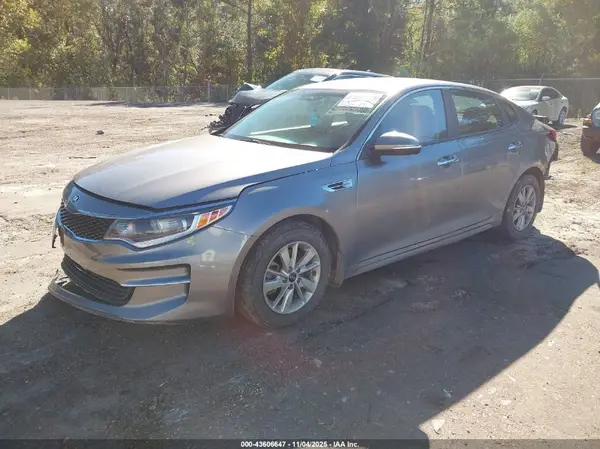 5XXGT4L32JG218914 2018 KIA OPTIMA - Image 2