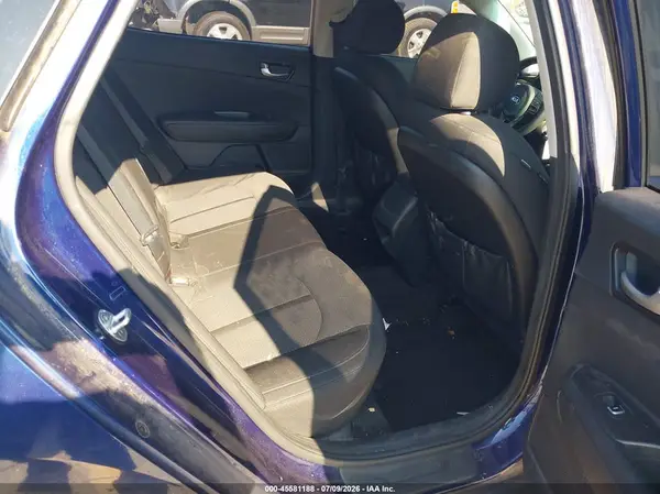 5XXGT4L32JG219996 2018 KIA OPTIMA - Image 8